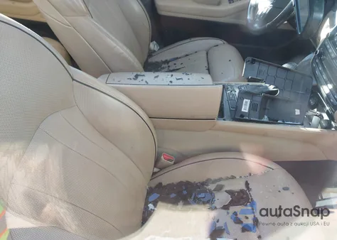 2015 Hyundai Genesis 3.8 z USA, uszkodzony, nr VIN KMHGN4JE7FU055267